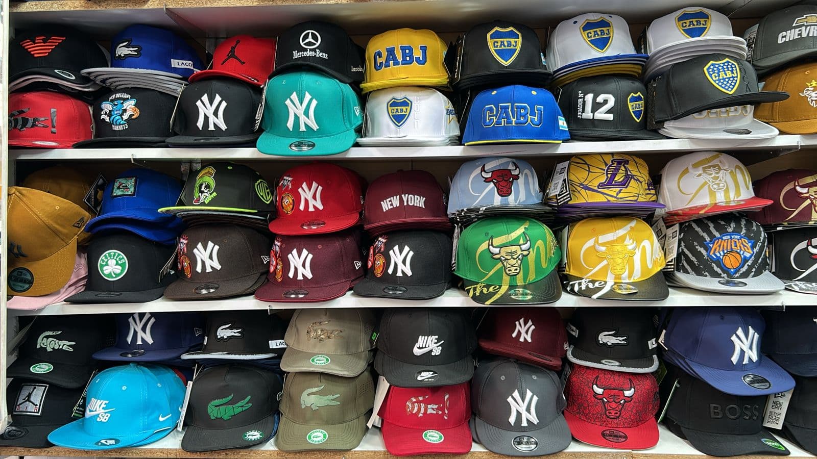 Caps Varios